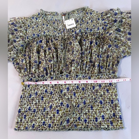 Free People Beatrice Ruffle Blouse Top Floral Printed Smocked‎ Cropped Sz S NWT - Picture 6 of 12